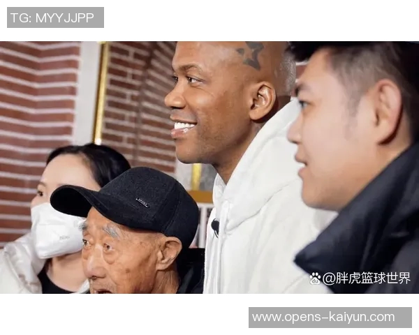 马布里感恩中国球迷，中文献唱《月亮代表我的心》温暖人心